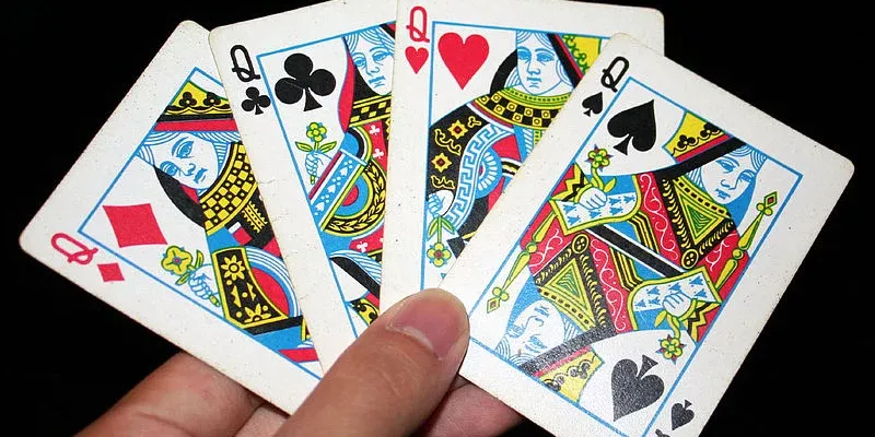 Cách hiểu luật chơi Tú Lơ Khơ đơn giản nhất là gì?